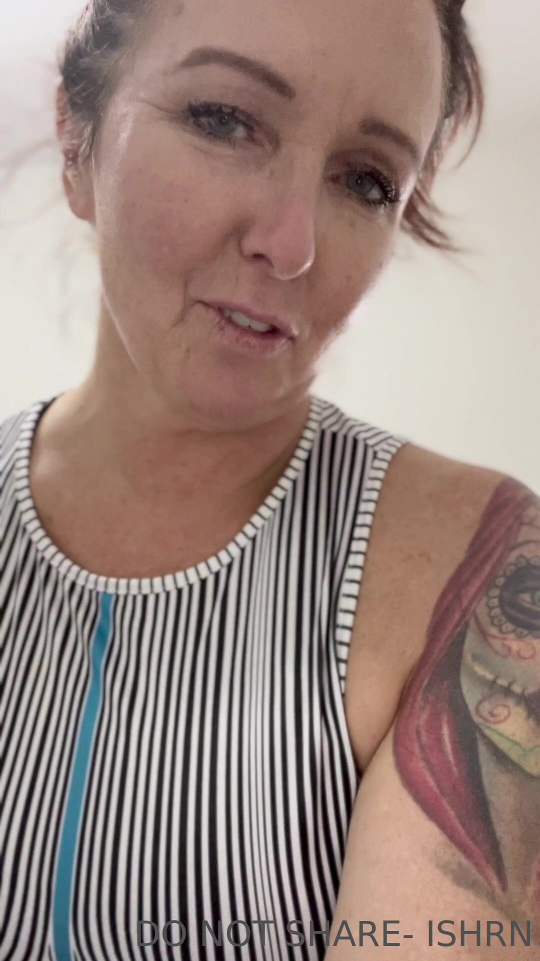 Ishrn aka Pixxarmom ONLY FANS 4