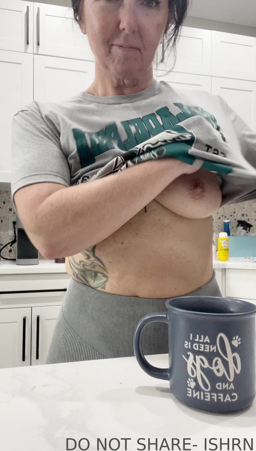 Ishrn aka Pixxarmom Only Fans Leaked