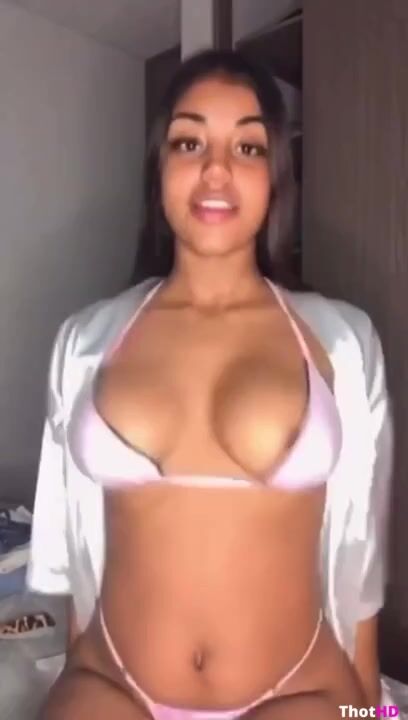 Juliethofl aka Julieth Diaz ONLY FANS 3