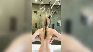 Kaylee Killion aka thenaughty_travelers ONLYFANS Video 3