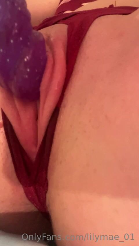 Lilymae_01 aka lilmae012 ONLY FANS Leaks