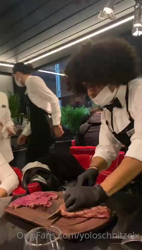 Yololary aka yoloschnitzel ONLY FANS Video 3