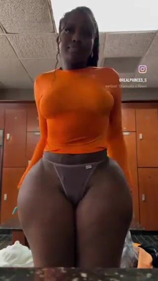 Princes_sisyummy Voyeur Video
