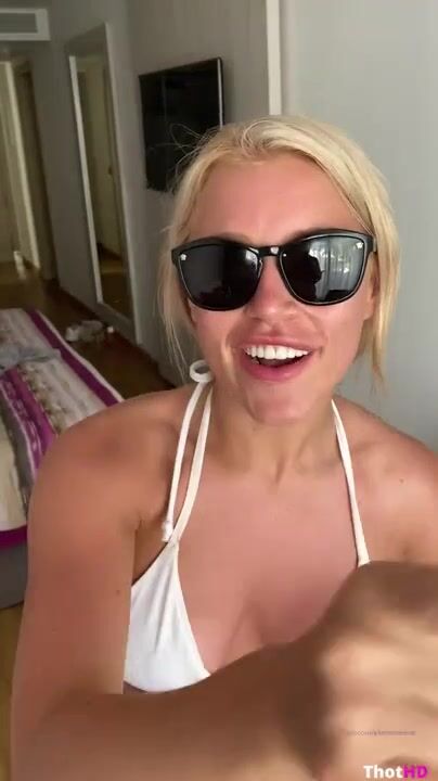 Elle Brooke onlyfans POV Bj Video