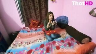 Hello tum joldi aa jaw na, didi gor pe nehi! Indian sexy sex
