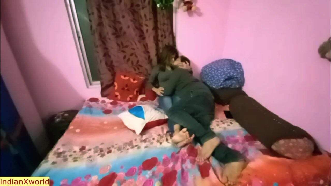 Hello tum joldi aa jaw na, didi gor pe nehi! Indian sexy sex