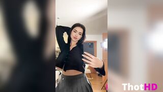 fiona parker aka fionaparkerx braless jumbo melons