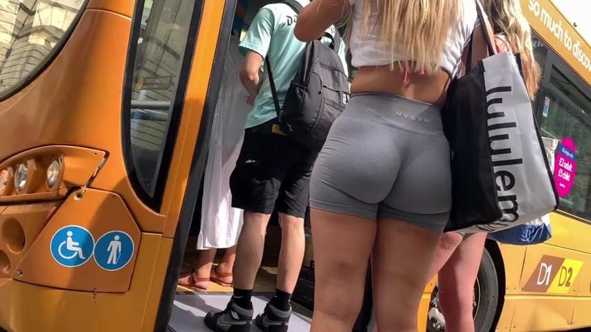 Sexy Blonde Candid Asses in Shorts