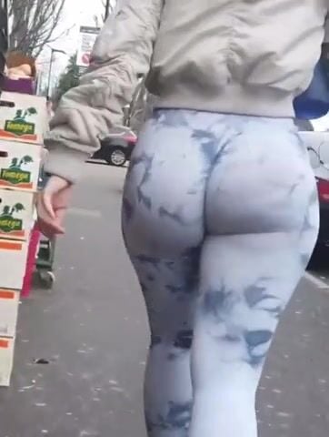 Jiggly euro pawg candid