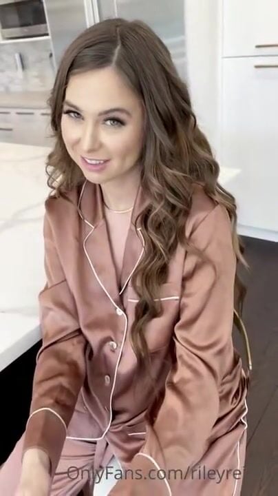 Riley Reid Suck Doggystyle Style Cum only fans Video Leaks