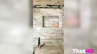 Izzy Green Nude Bath Toy Blow of Video Leaks