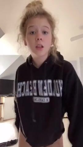 Girl shows butt on Tik Tok! 9