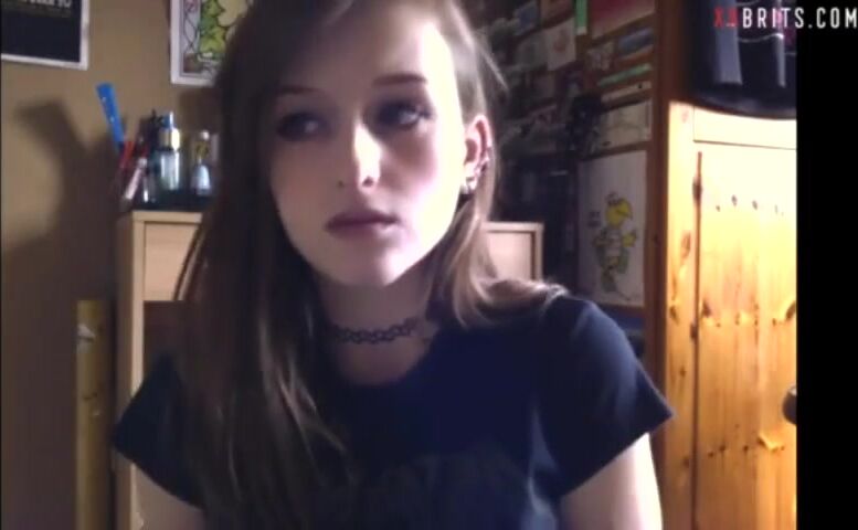 Hot Girl teen naked titties