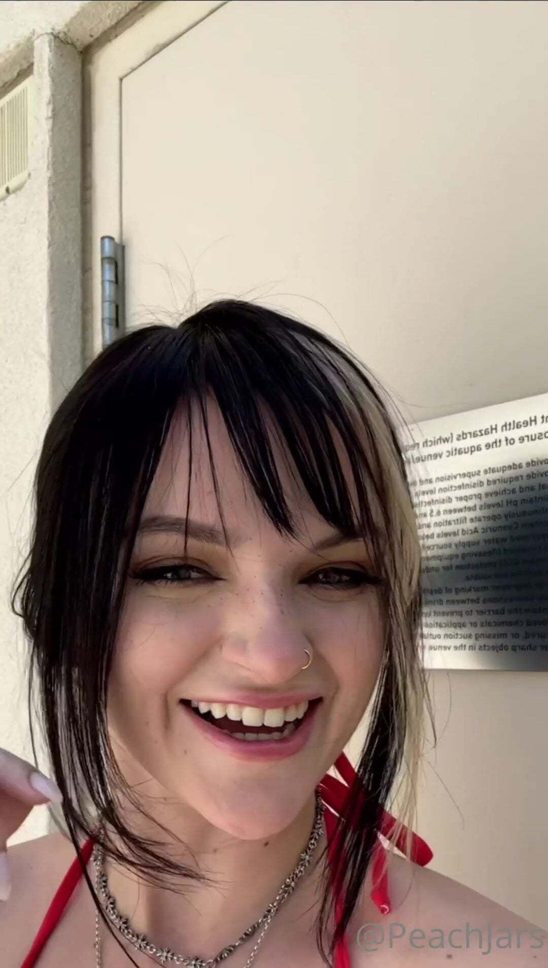 PeachJars Risky Public Ass Plug Only fans Video Leaks