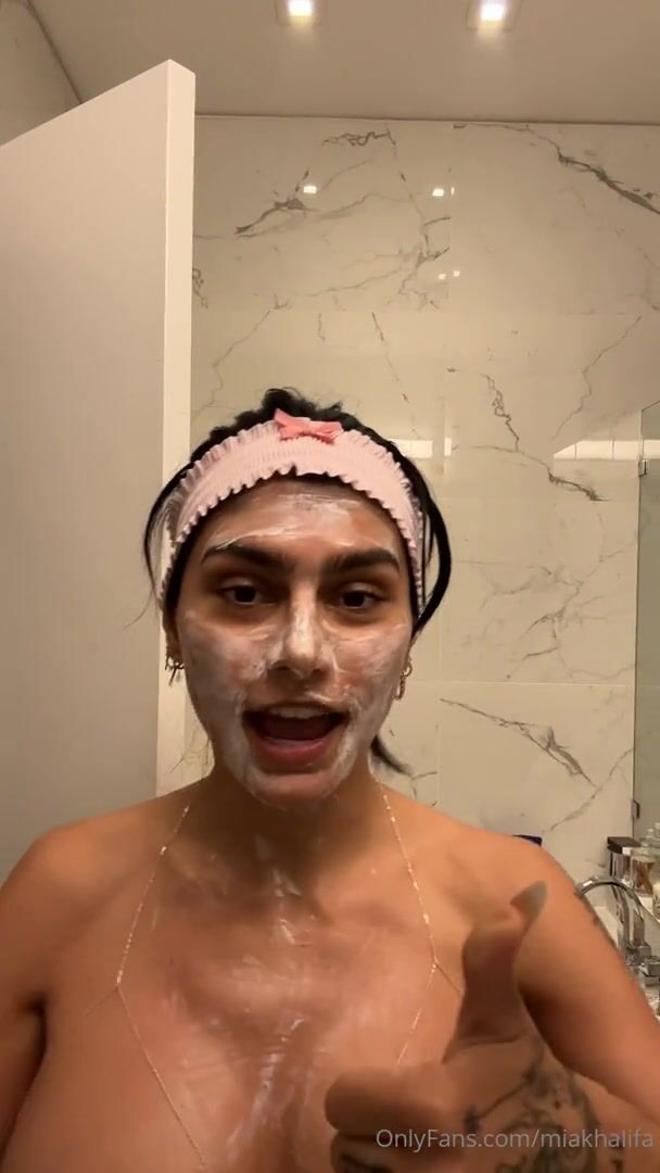 Mia Khalifa Showering Massive Breast Solo Of Video Leaks