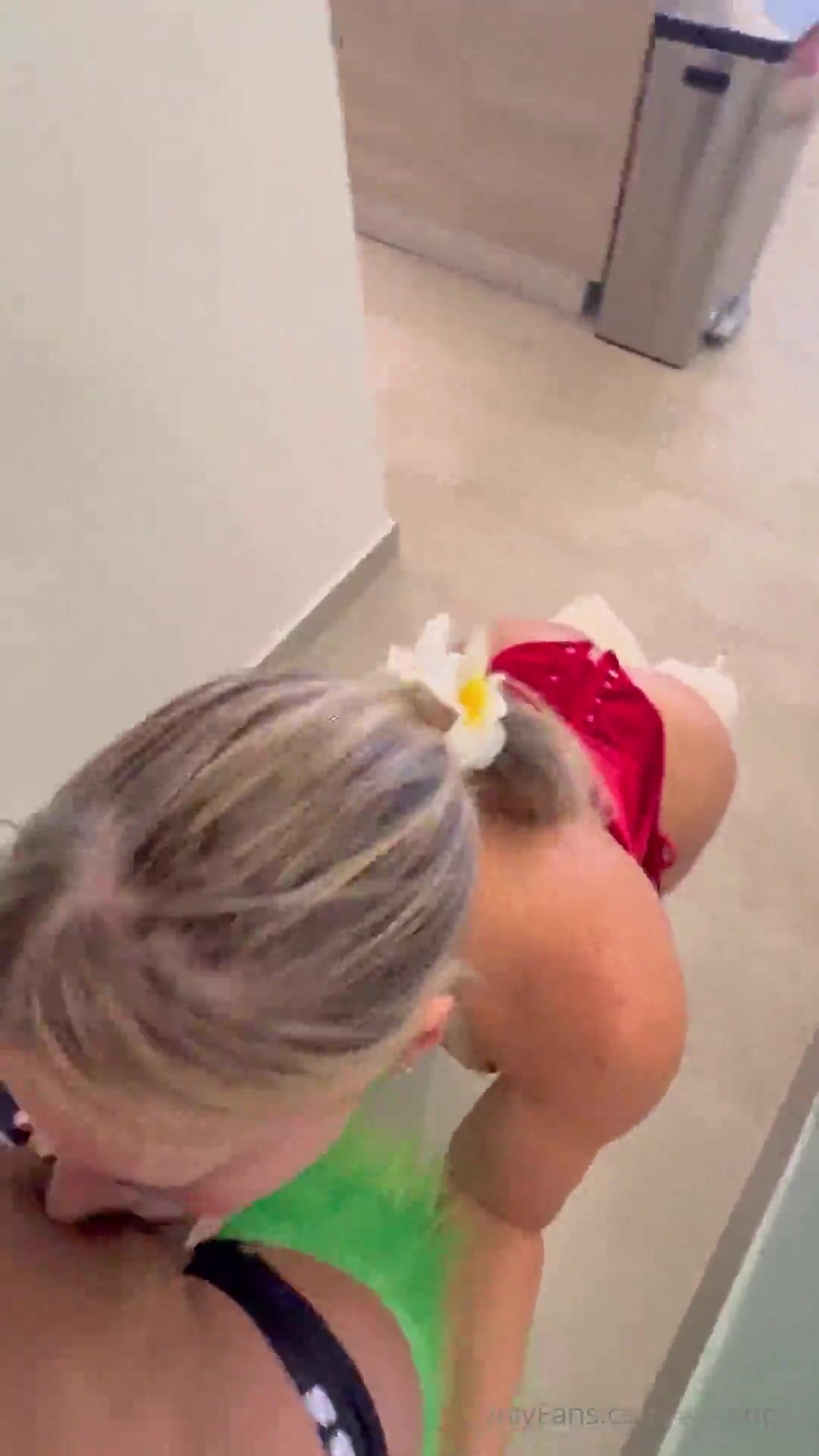 Vanessa Bohorquez Nude Christmas Sex POV Video Leaked (1)