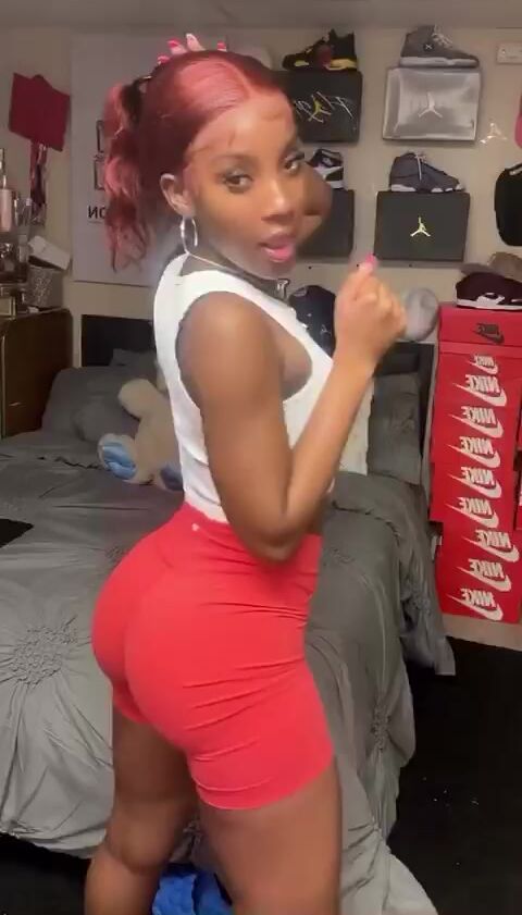 Bhadie Kelly ONLYFANS Leaks