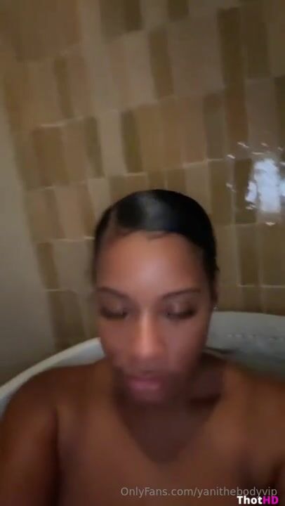 Yani the body Nude 1