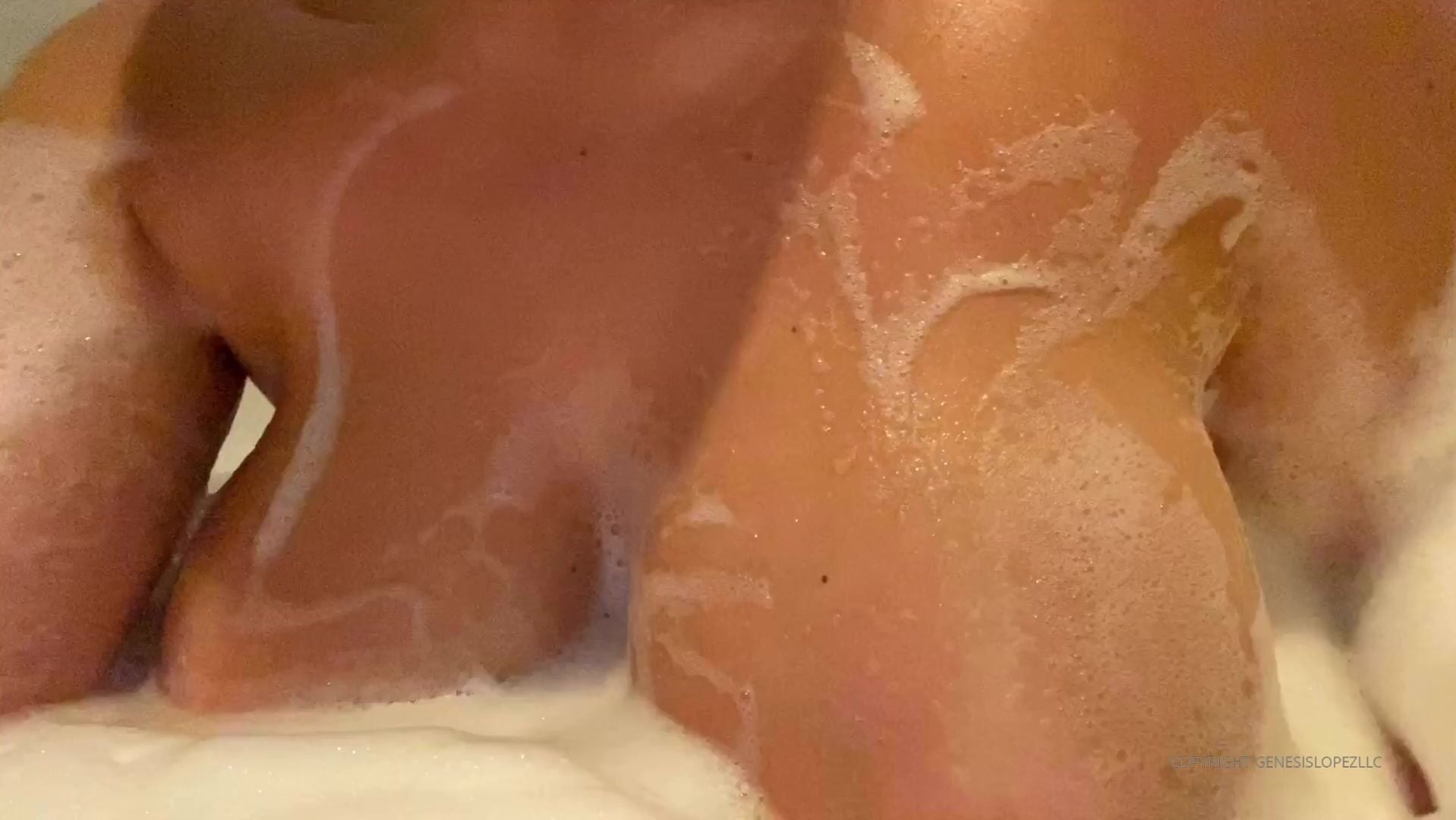 Genesis Lopez Bathtub