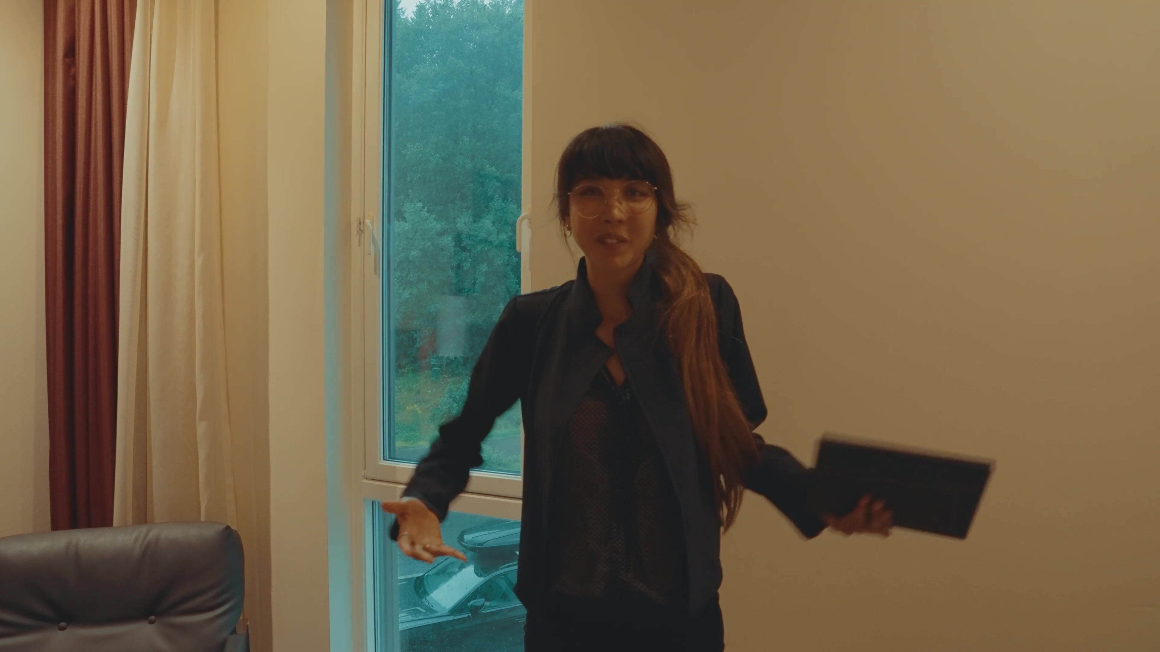 DaringKiara Convincing Real Estate Buyer with Nasty Sex