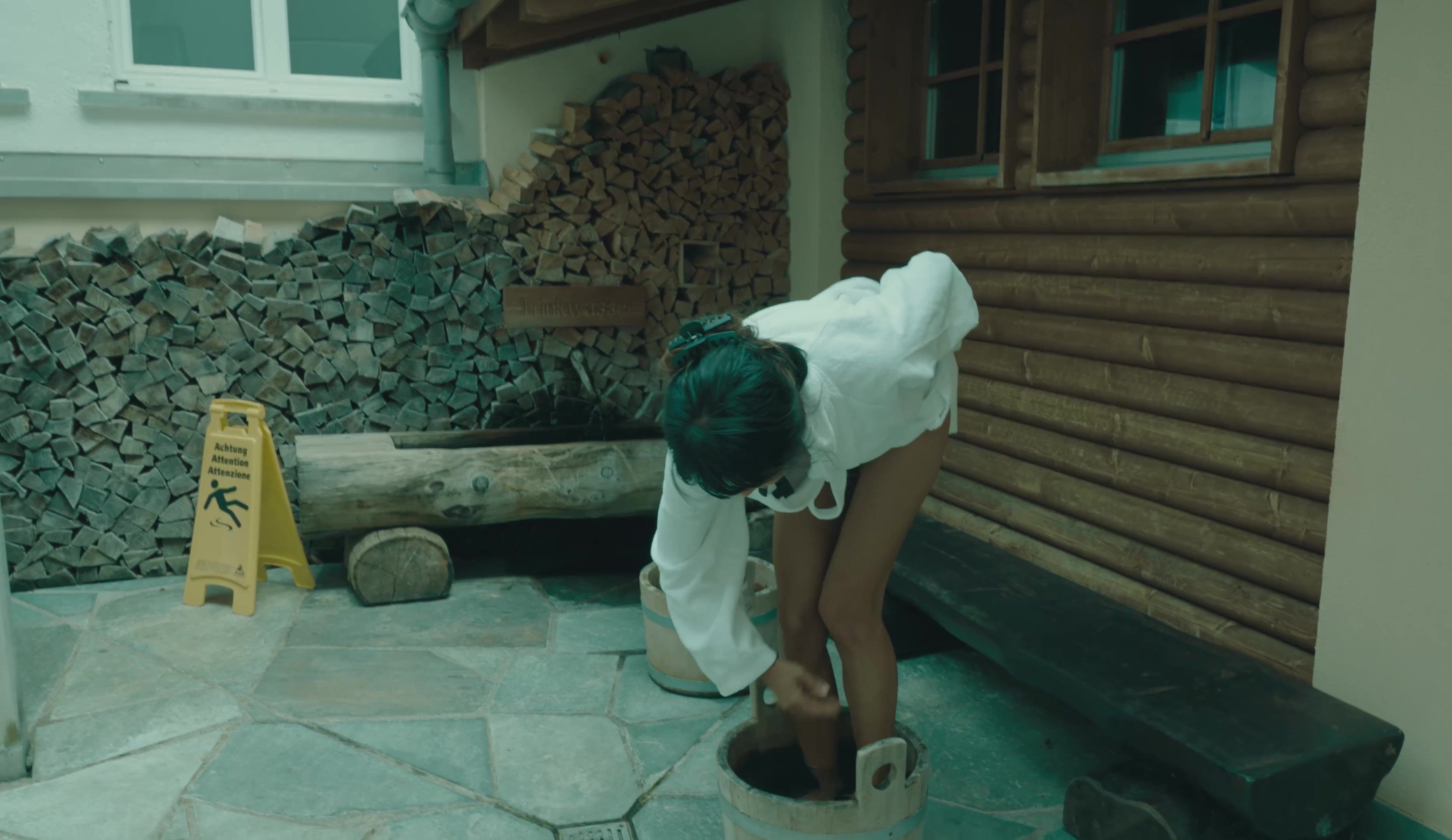 DaringKiara Sex and Blowjob in a Public Sauna