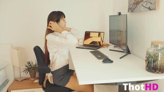 DaringKiara Sloppy Blowjob From Submisive Secretary
