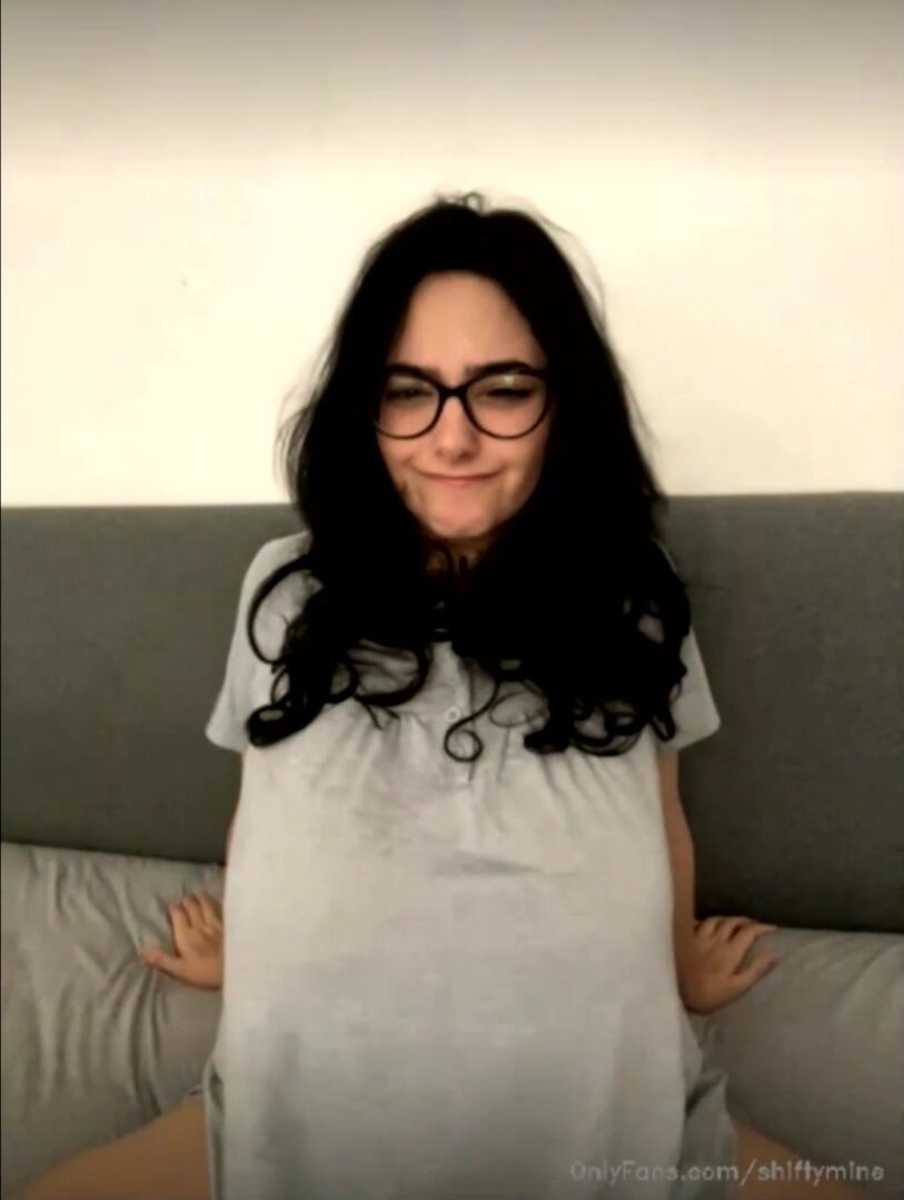 Shiftymine Braless