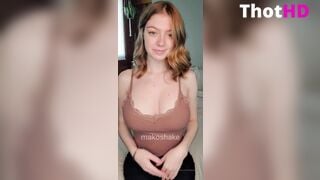 Makoshake aka Carmen Rae Showing Her Tits