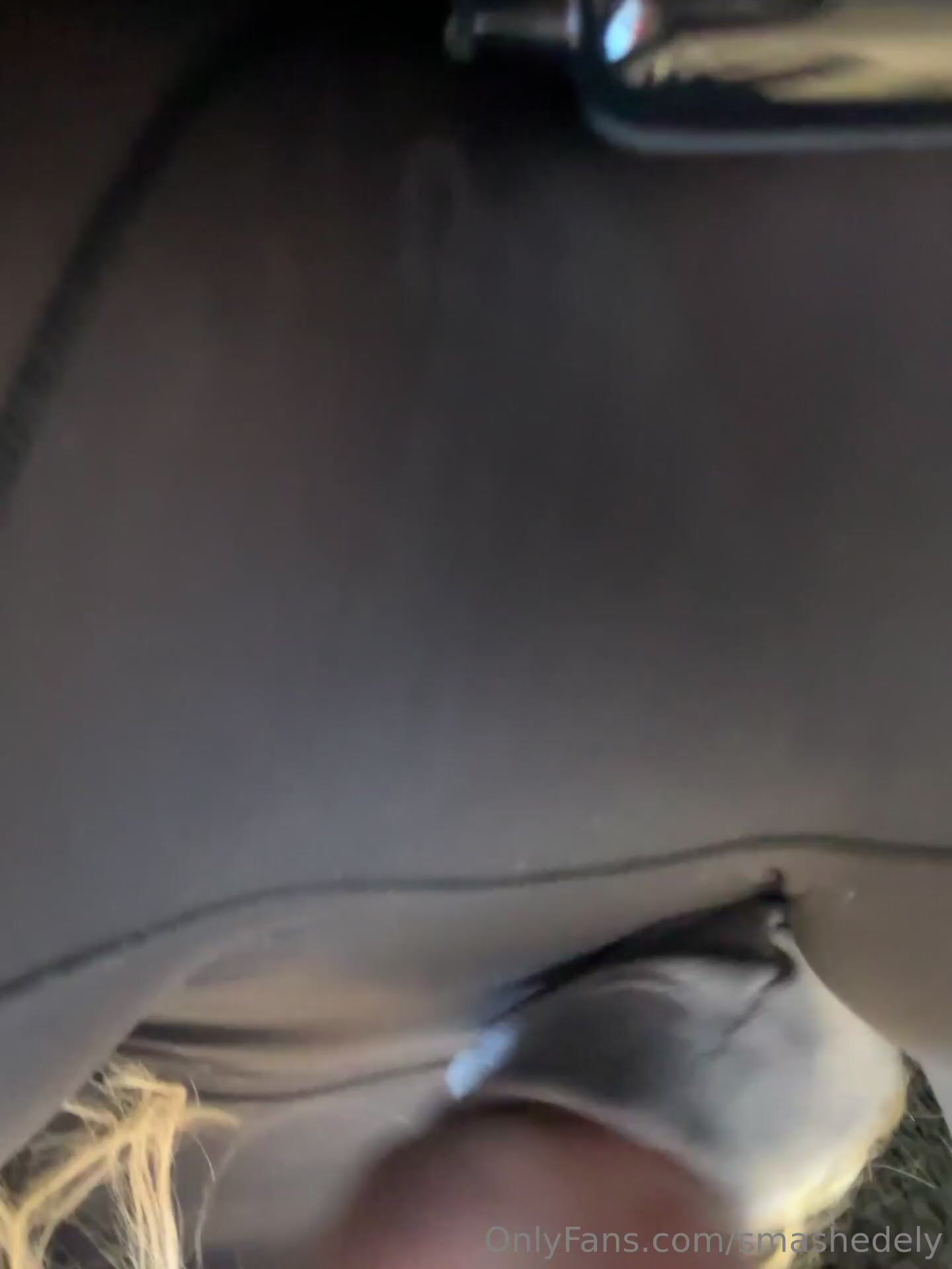 Smashedely Touching Pussy In Leggings