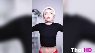 bougie_bb topless small tits bounce