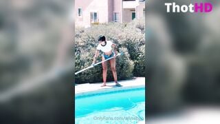 Annabgo After Pool Cleaning Fuck