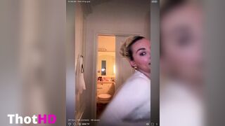 Lindsey Pelas Live OF