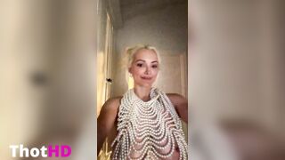 Lindsey Pelas Nude