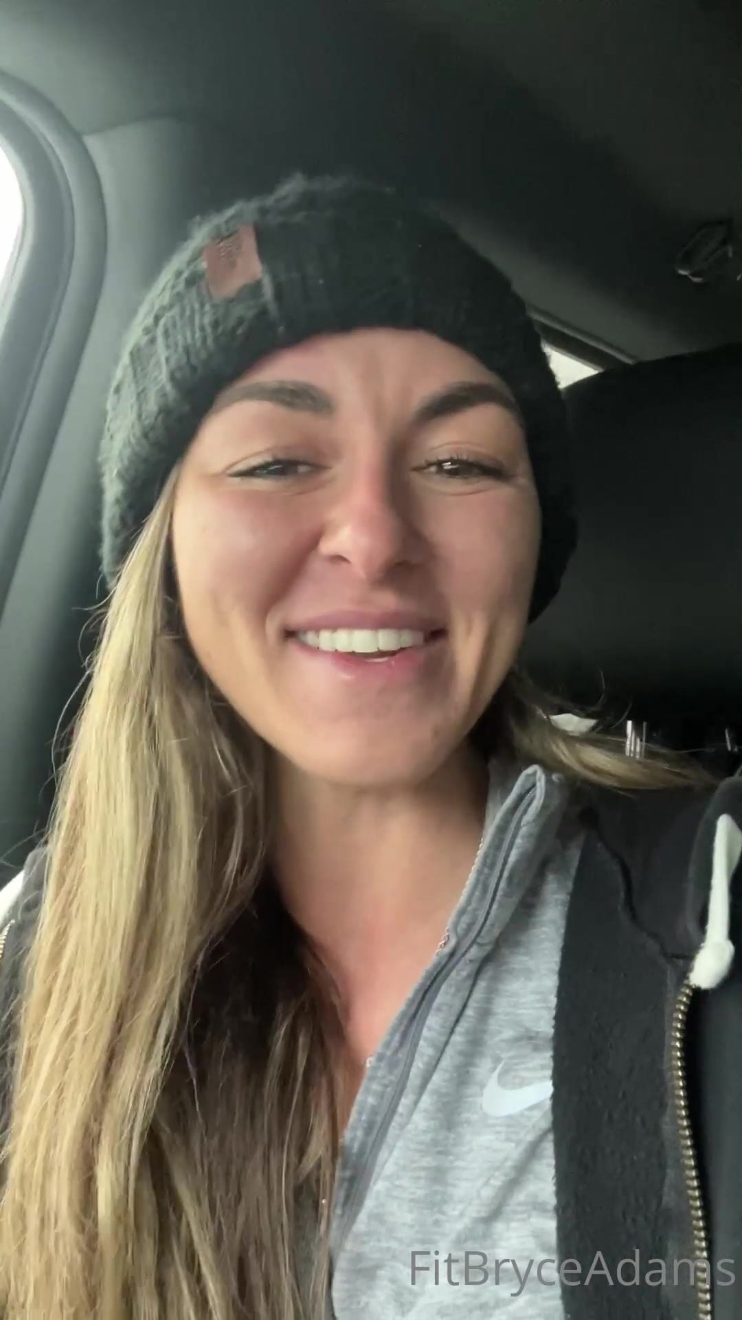 Bryce Adams Dildoing Pussy In Driving Car
