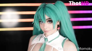 Momokun Masturbate