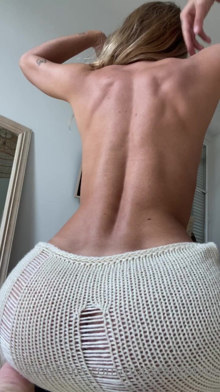 Popstantot Showing Nude Ass OF