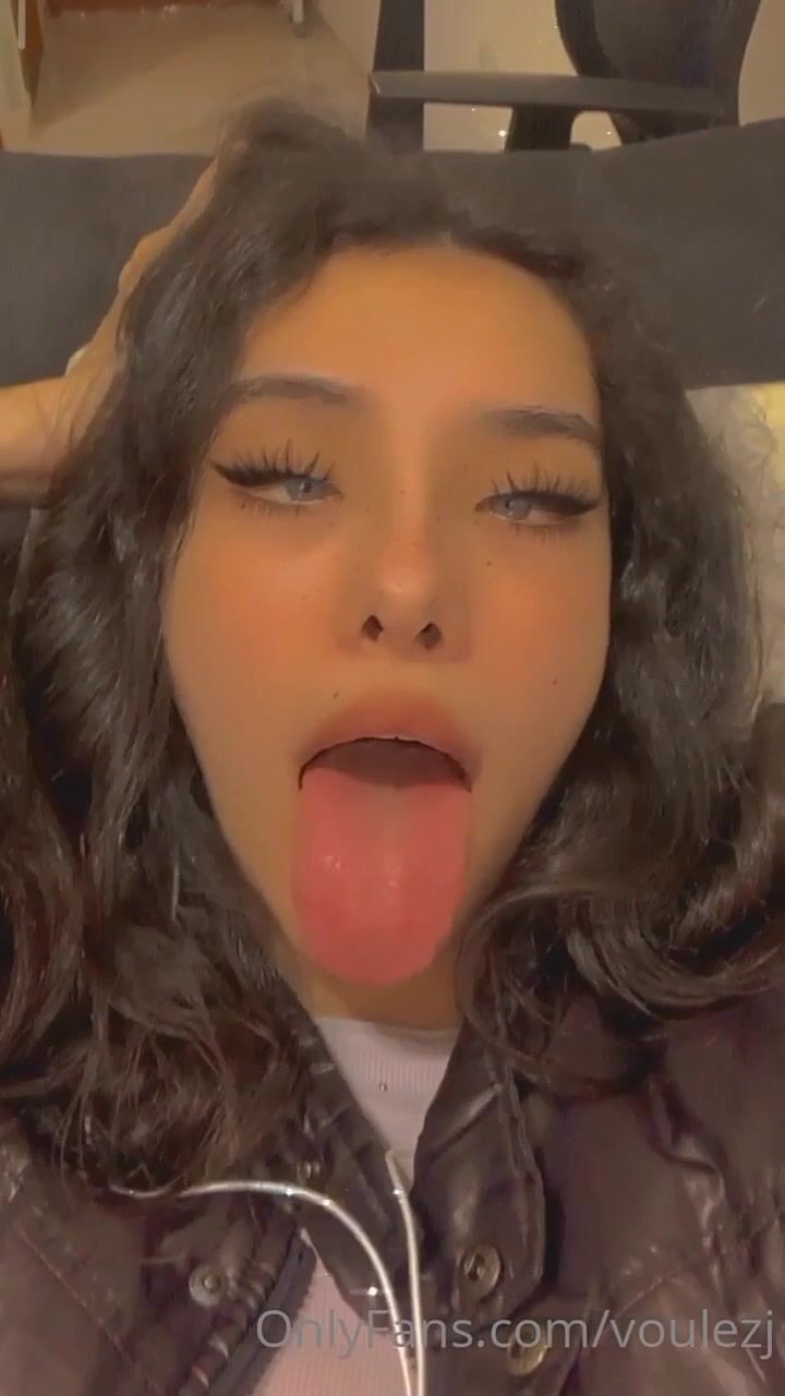 Voulezj Ahegao