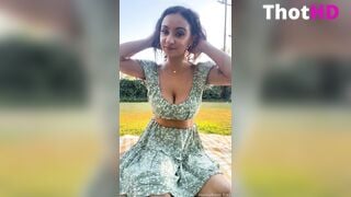 Hailey Rose I WATERED THE LAWN WITH MY SQUIRT EXTREME OUTDOOR SOLO