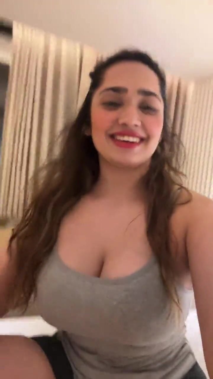 Aditi Mistry Leaked Video 18