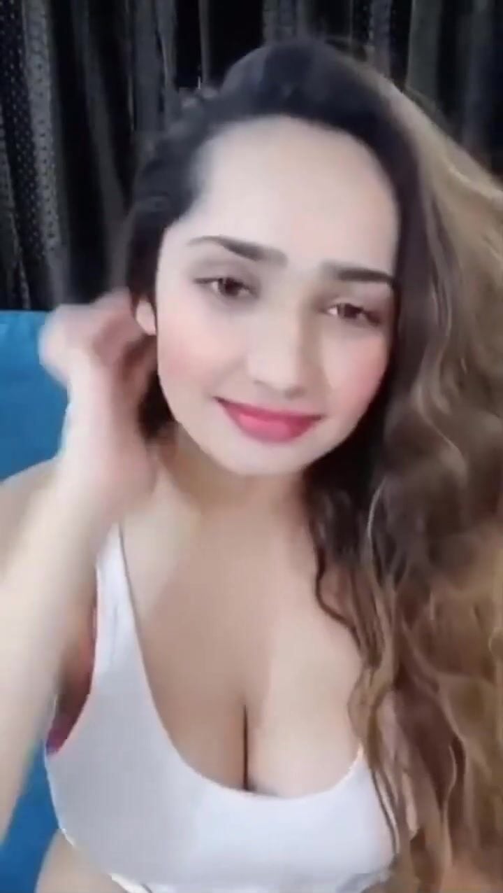 Aditi Mistry Video 19