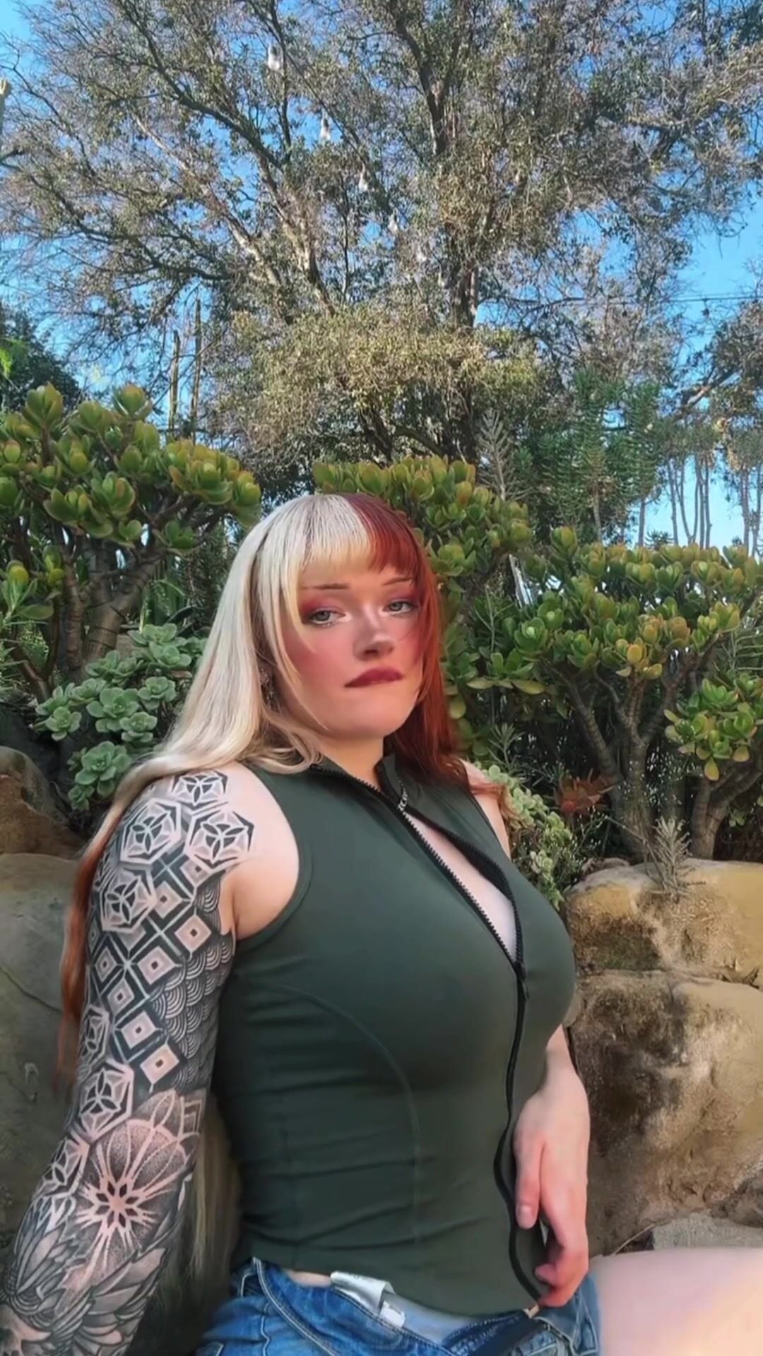 xinia_official Outdoor Flashing And Masturbating
