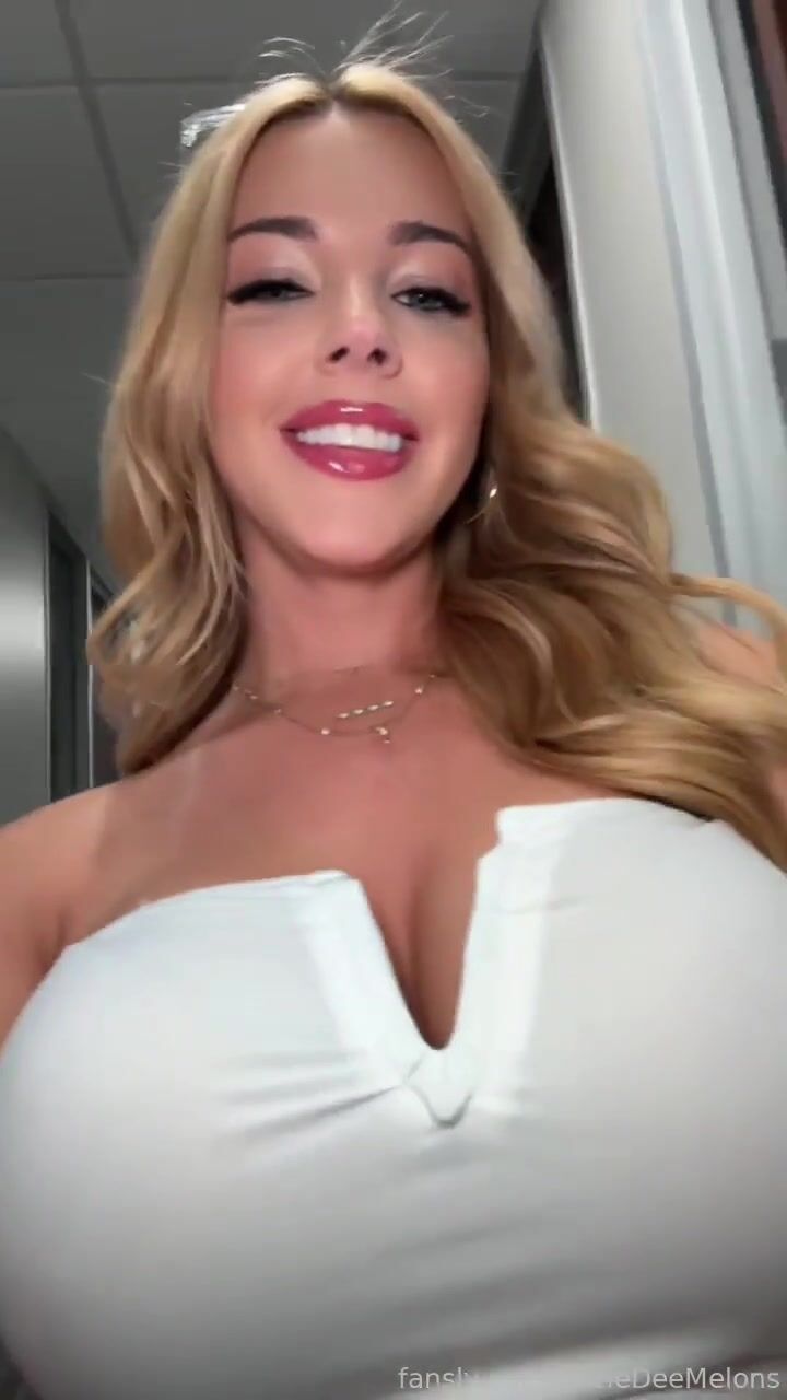 MarieWithDDs OnlyFans Leak 5