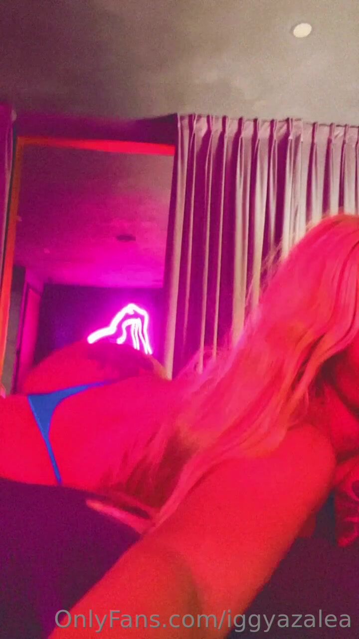 Iggy Azalea OF 6