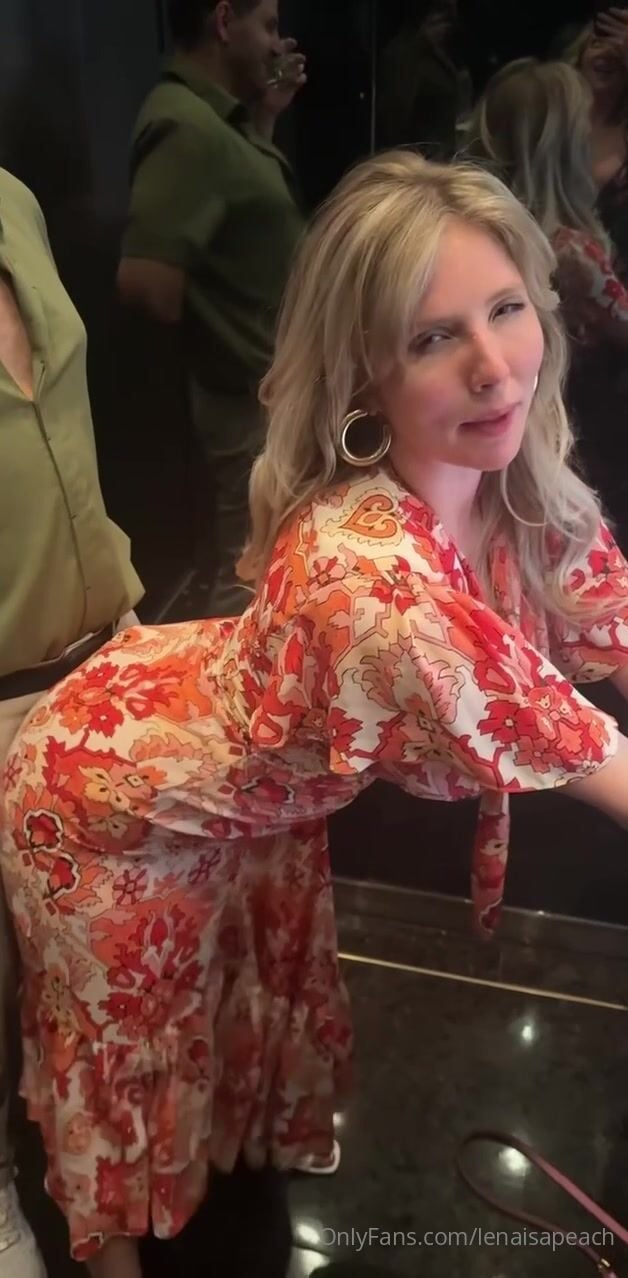Lenaisapeach OnlyFans Leak