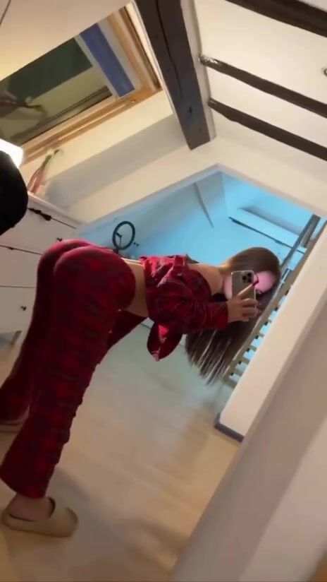Helenaakln OF Leak 3