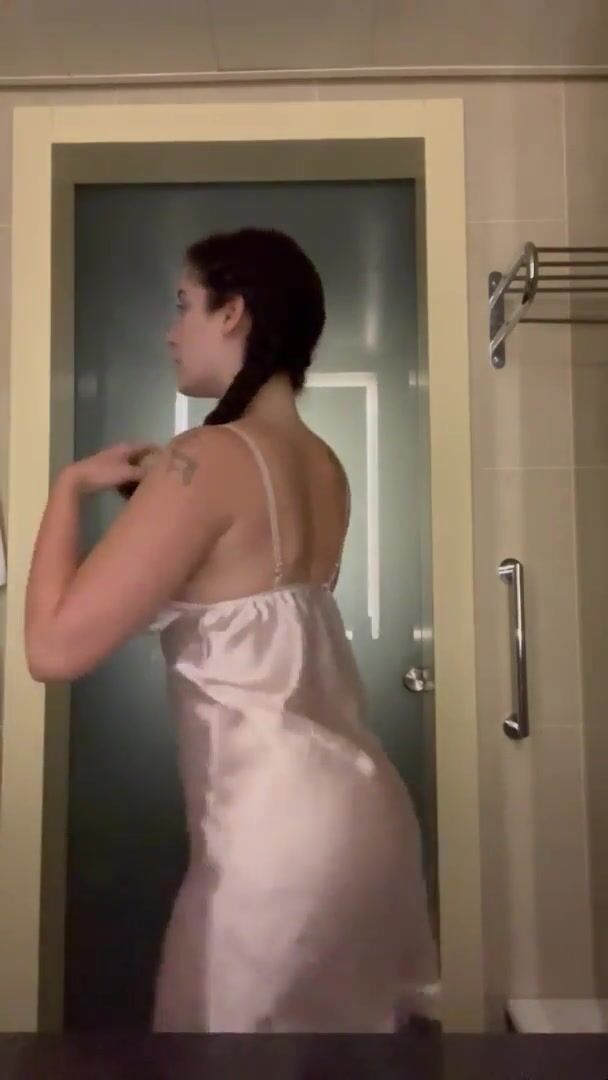 Emily Cocea Sexy 1