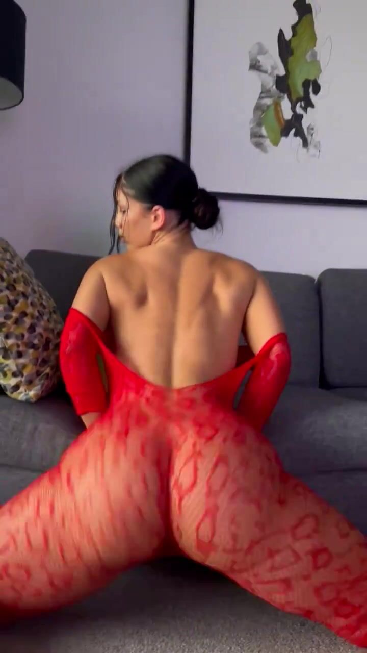 Poppi Louiz OnlyFans 1 2