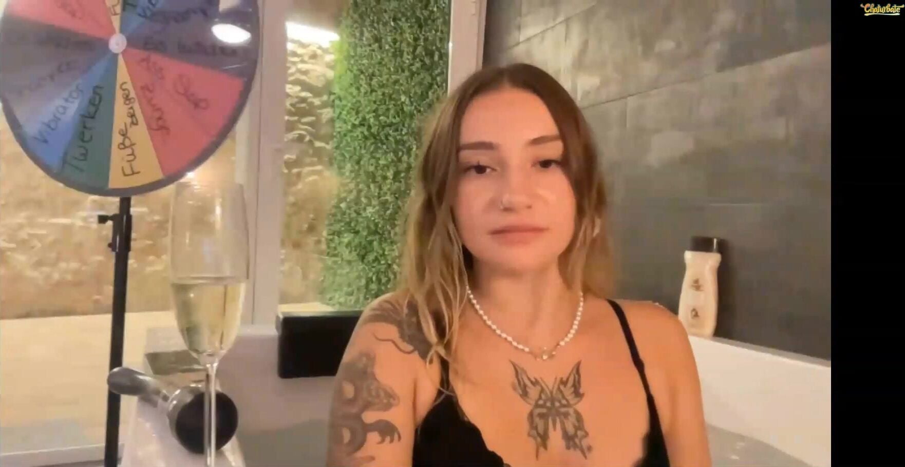 MrsJuicyAss aka Elizabeth Sanchez Leaked OF