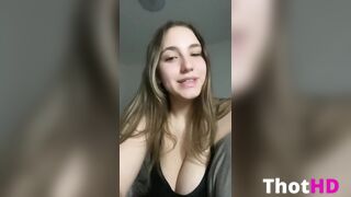 Chiri_francesca Boobs