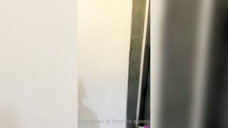 Jasminx showing tits in elevator